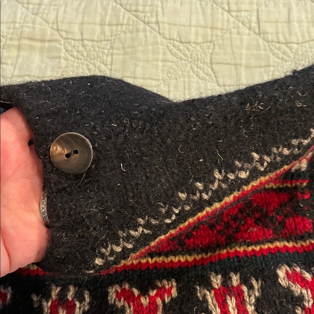 Ralph Lauren Black and Red Wool Sweater - Picture 6 of 14